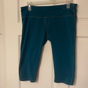 Gap Fit short Women’s Large